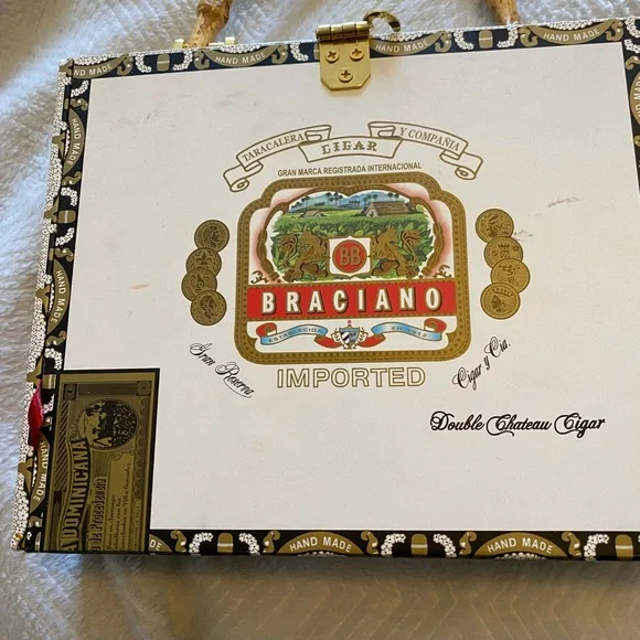 GU Cigar Box Purse - Picture 4 of 4